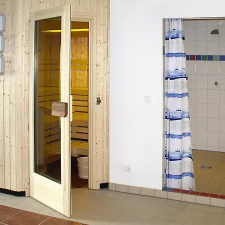 Doppelhaushaelfte, Kuehlungsborn, Cleaning Included 別荘