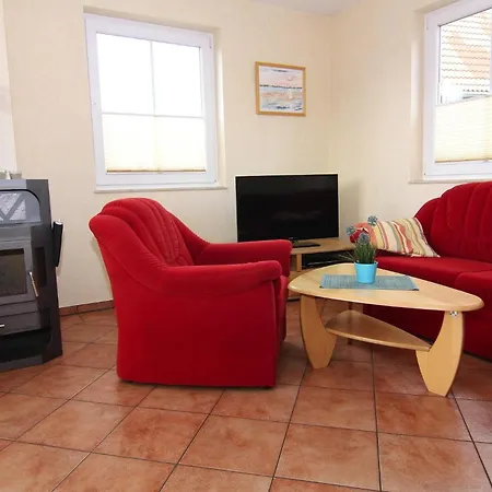 Casa vacanze Doppelhaushaelfte, Kuehlungsborn, Cleaning Included *