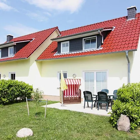 Doppelhaushaelfte, Kuehlungsborn, Cleaning Included 別荘